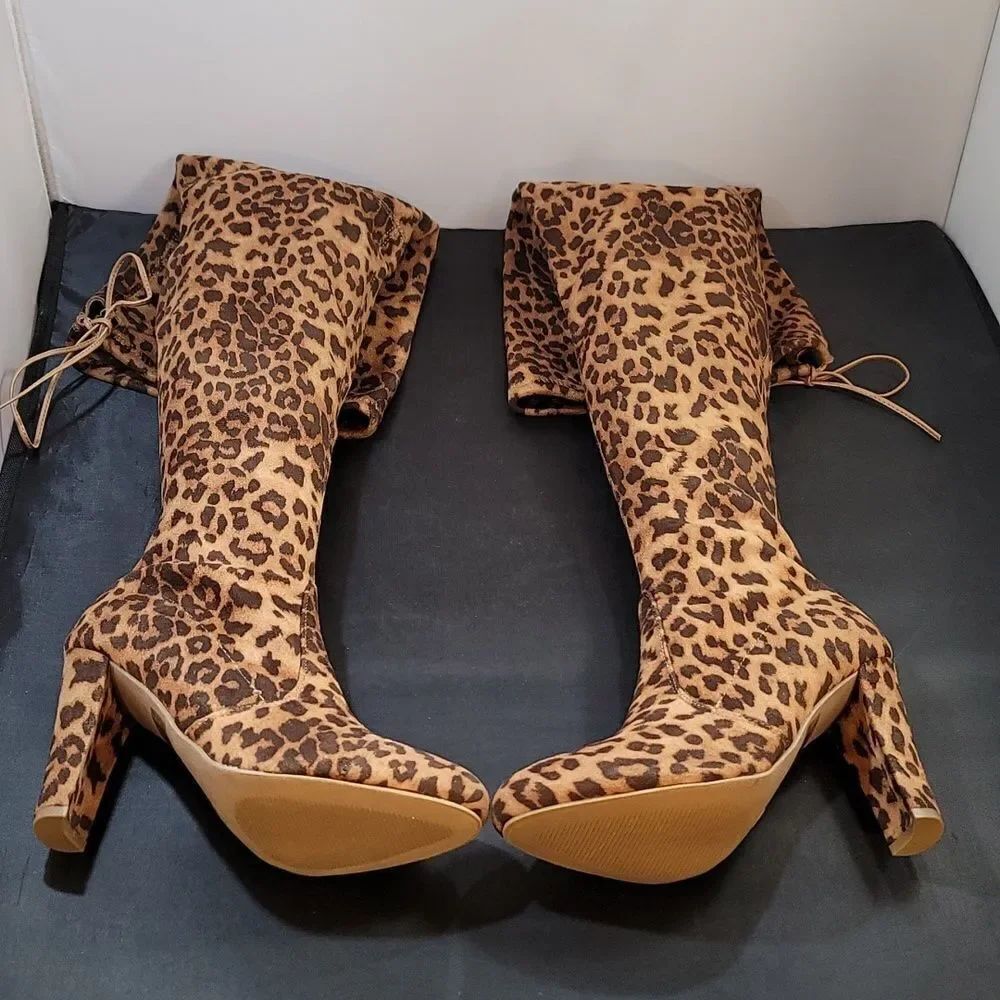 BRAND NEW WILD DIVA LOUNGS ANIMAL PRINT POINTED TOE TALL BOOT - Picture 7 of 16